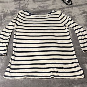 Old Navy Women’s 3/4 Sleeve Striped T-shirt
